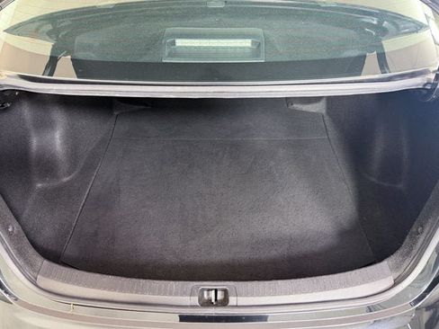Used 2021 Toyota Corolla LE FWD image 7