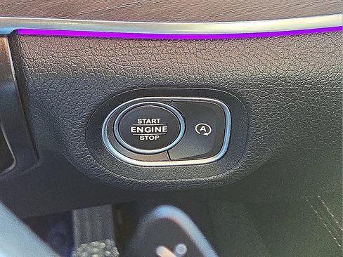 Used 2021 Mercedes-Benz GLE 350 w/ Premium Package image 30