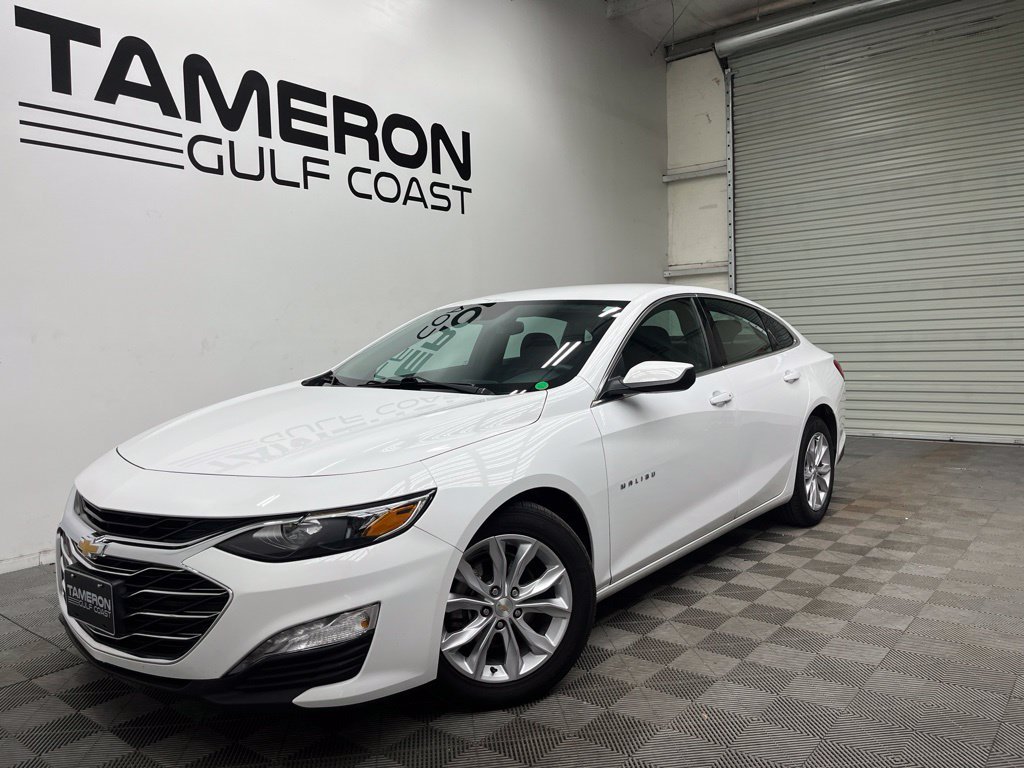 Used 2025 Chevrolet Malibu LT FWD image 2
