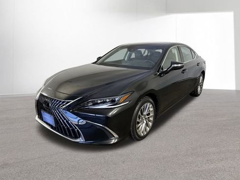 Used 2022 Lexus ES 250 Ultra Luxury w/ Accessory Package 2 image 27