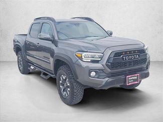 Used 2022 Toyota Tacoma TRD Off-Road video 3