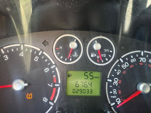 Used 2010 Ford Transit Connect XLT FWD image 20