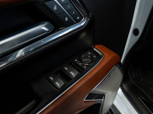 Used 2024 GMC Sierra 2500 Denali Ultimate w/ Max Trailering Package image 37