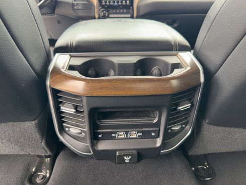 Used 2022 RAM 2500 Laramie AWD/4WD image 18