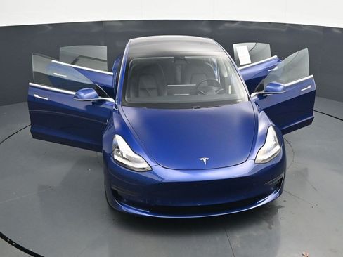 Used 2020 Tesla Model 3 Long Range AWD/4WD image 29