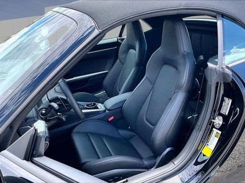 Certified 2026 Porsche 911 Carrera RWD image 5