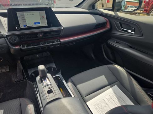 Used 2023 Toyota Prius Prime FWD image 13