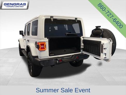 Certified 2025 Jeep Wrangler Unlimited Sahara AWD/4WD image 33