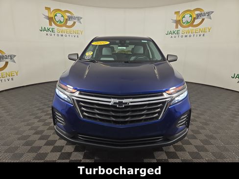 Used 2022 Chevrolet Equinox LS w/ LS Convenience Package image 2