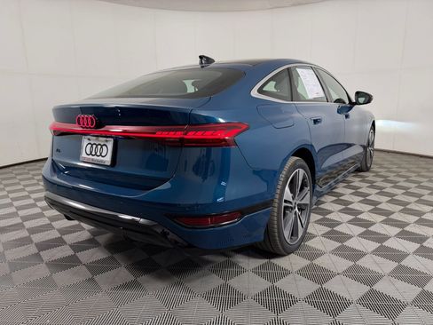 Used 2025 Audi A6 e-tron Premium w/ Convenience Package image 9