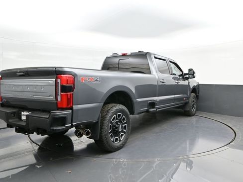 Certified 2023 Ford F250 Platinum image 11
