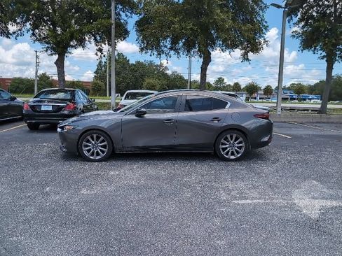 Used 2020 MAZDA MAZDA3 Sedan w/ Select Package FWD image 3