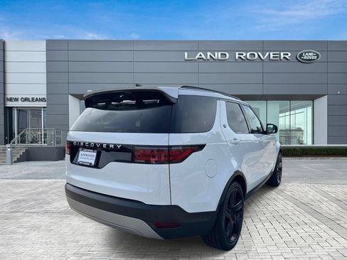 Used 2025 Land Rover Discovery S AWD/4WD image 6
