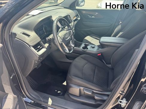 Used 2020 GMC Terrain SLE w/ LPO, Floor Liner Package FWD image 9