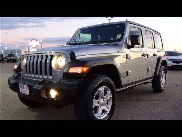 Used 2020 Jeep Wrangler Unlimited Sport w/ Cold Weather Group AWD/4WD image 4