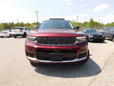 Used 2022 Jeep Grand Cherokee L Summit w/ Advanced Protech Group IV AWD/4WD image 3