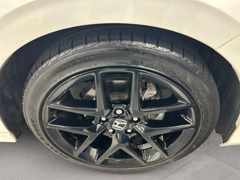 Used 2024 Honda Civic Sport image 14