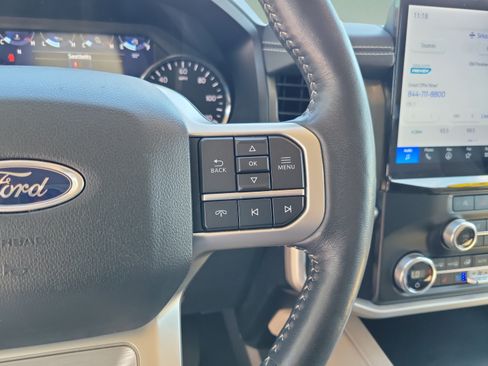Used 2024 Ford Expedition Max XLT RWD image 22