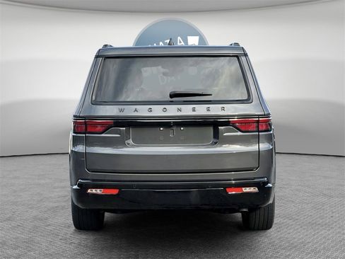 Certified 2024 Jeep Wagoneer Series II image 4