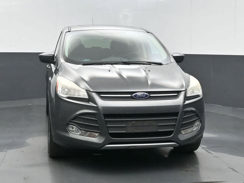 Used 2015 Ford Escape SE image 4