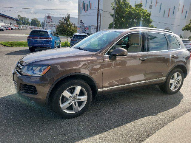 Used 2014 Volkswagen Touareg TDI AWD/4WD image 1