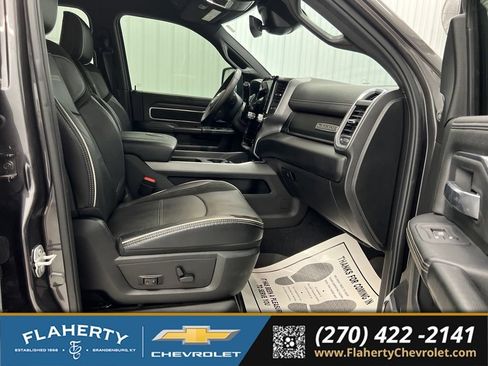 Used 2025 RAM 3500 Laramie w/ Max Tow Package AWD/4WD image 15