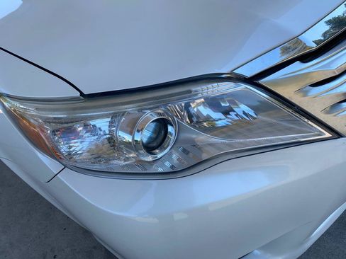 Used 2011 Toyota Avalon FWD image 34