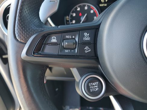 Used 2022 Alfa Romeo Stelvio Sprint image 24