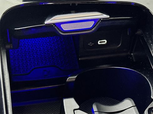 Used 2022 Mercedes-Benz C 300 4MATIC Sedan w/ Pinnacle Trim Package image 31