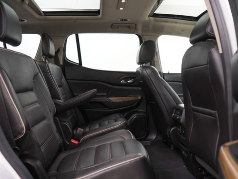 Used 2018 GMC Acadia Denali w/ Technology Package AWD/4WD image 12