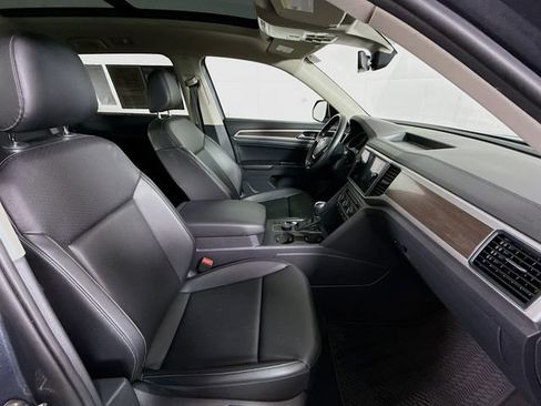 Used 2019 Volkswagen Atlas SE w/ Panoramic Sunroof Package image 30