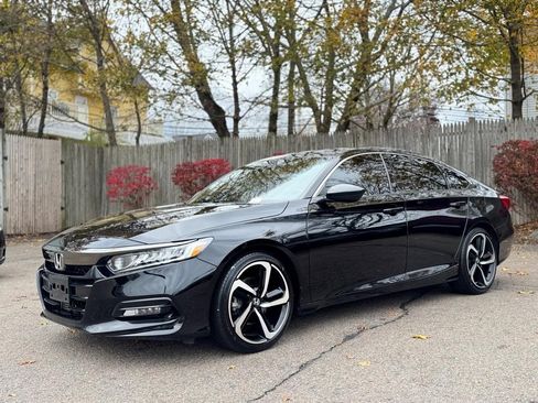 Used 2020 Honda Accord Sport image 2