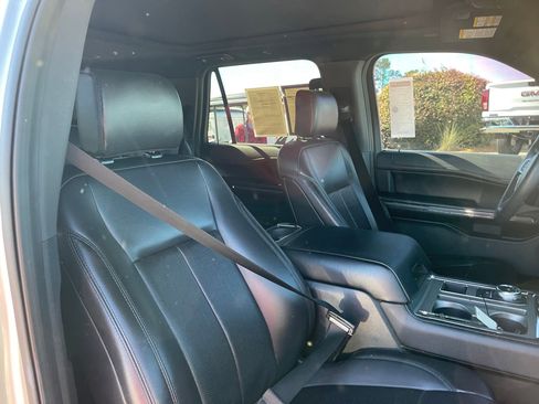 Used 2020 Ford Expedition XLT w/ Equipment Group 202A image 28