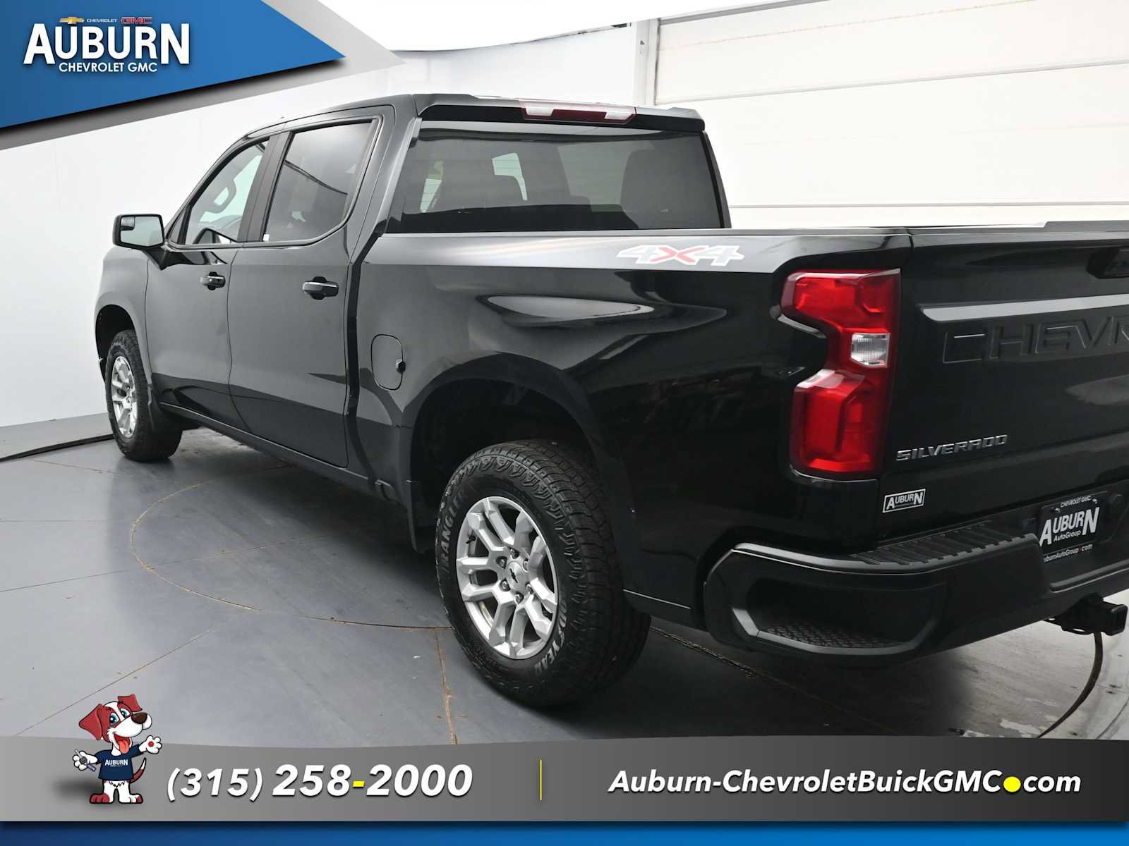 Used 2023 Chevrolet Silverado 1500 RST AWD/4WD image 14