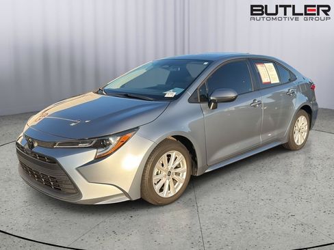 Certified 2023 Toyota Corolla LE w/ LE Convenience Package FWD image 1