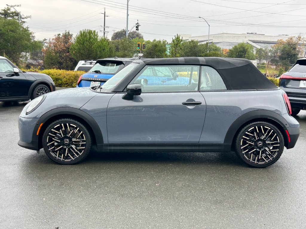 Used 2025 MINI Cooper S FWD image 2