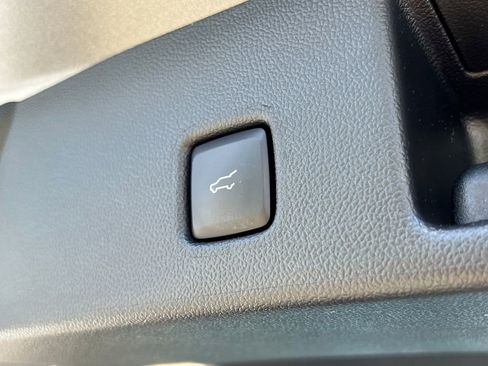 New 2023 Ford Escape SE image 12