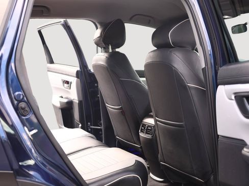 Used 2019 Honda CR-V LX image 18