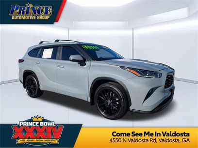 Used 2023 Toyota Highlander Bronze Edition
