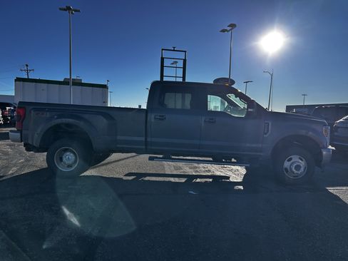 Used 2019 Ford F350 Lariat w/ Lariat Ultimate Package image 6