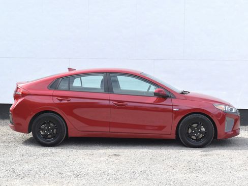 Used 2019 Hyundai Ioniq Blue FWD image 6
