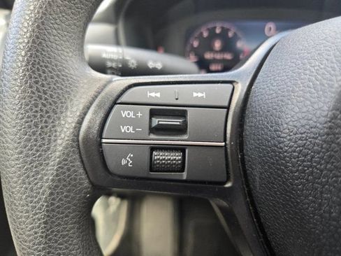 Used 2025 Honda Accord LX image 18