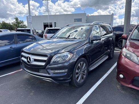 Used 2013 Mercedes-Benz GL 450 4MATIC image 1