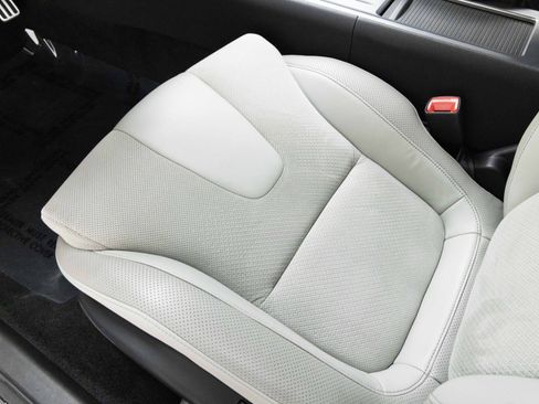 Used 2010 Nissan GT-R Premium AWD/4WD image 32