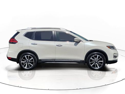 Used 2017 Nissan Rogue SL w/ SL Premium Package AWD/4WD image 2