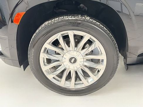 Certified 2023 Cadillac Escalade Premium Luxury image 28