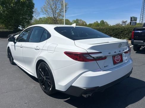 Used 2025 Toyota Camry SE FWD image 7