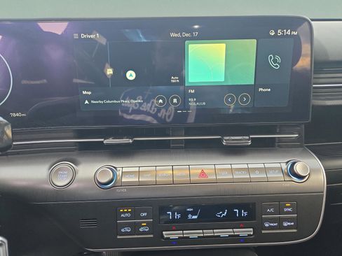 Used 2024 Hyundai Kona Limited image 14