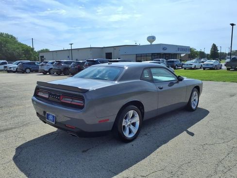 Used 2023 Dodge Challenger SXT image 2
