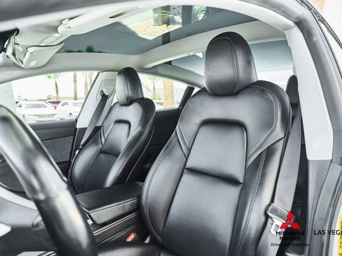 Used 2023 Tesla Model 3 Standard Range RWD image 17